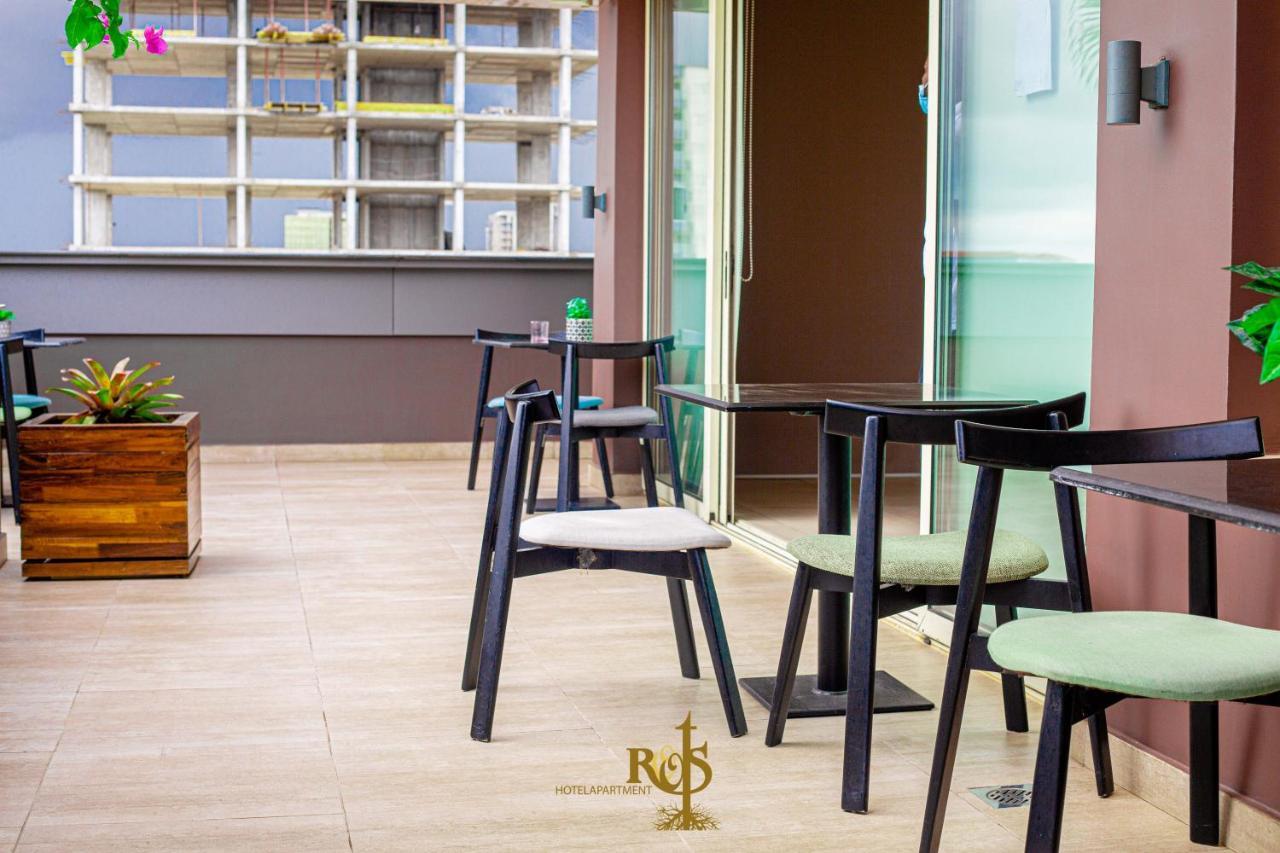 Roots Hotel Apartments 阿比让 外观 照片