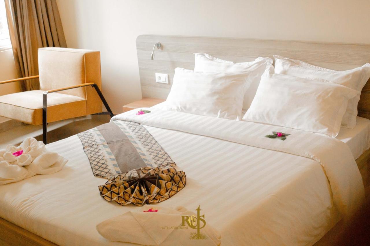 Roots Hotel Apartments 阿比让 外观 照片